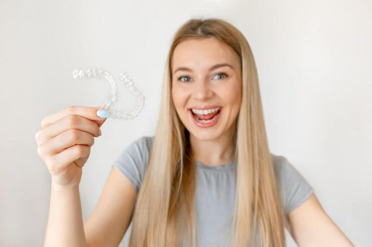 Can You Chew Gum With Invisalign? A Guide To Gum-Chewing With Clear Aligners