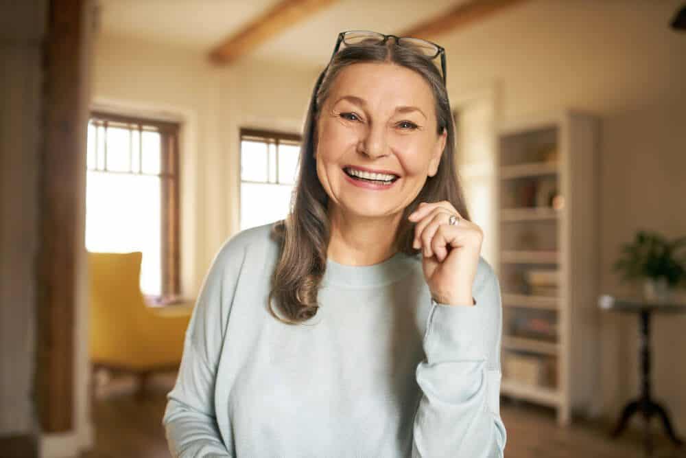 Can Dentures Be Fitted to Receding Gums? Solutions for Comfortable Fit